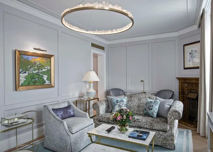 Badrutt's Palace Готель 5*