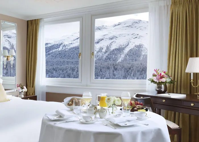 Готель Badrutt's Palace 5*