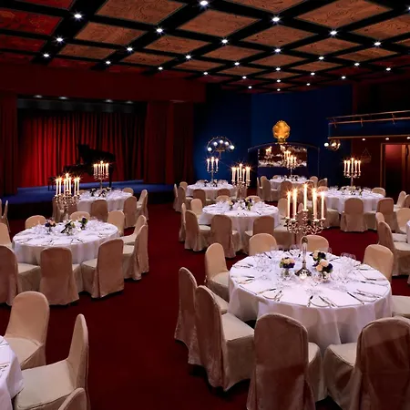 Badrutt's Palace Szálloda 5*
